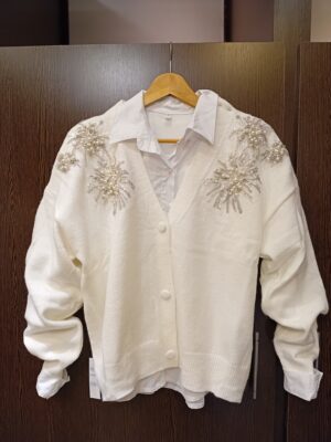 Sweater cardigan piedras