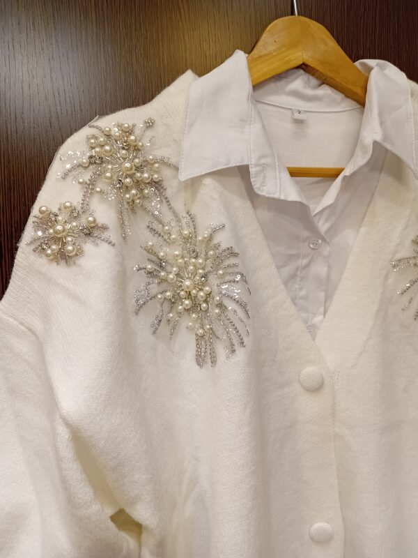 Sweater cardigan piedras