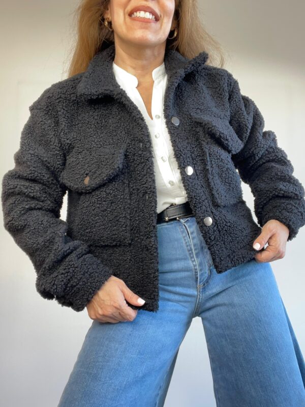 3d1fd771-d39e-4da1-a87e-d7f1256ac11a Camisaco corderito