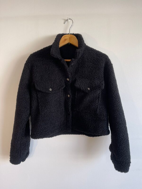 43ed225e-b639-41c3-9b80-94bb8d558b50 Camisaco corderito
