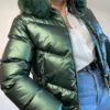 Campera de abrigo corta metalizada