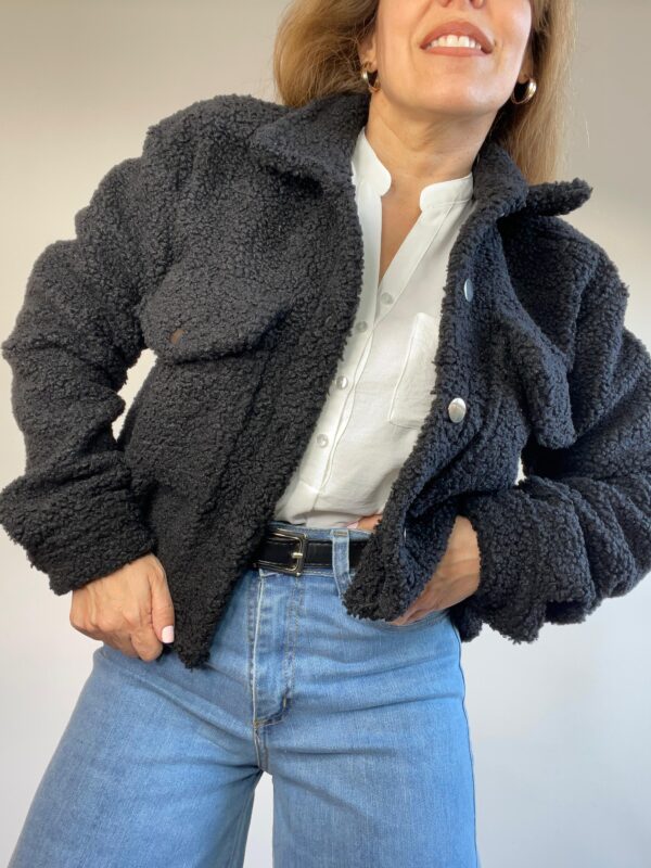 907877ac-cfad-40c2-b2eb-f85f3efeee1c Camisaco corderito