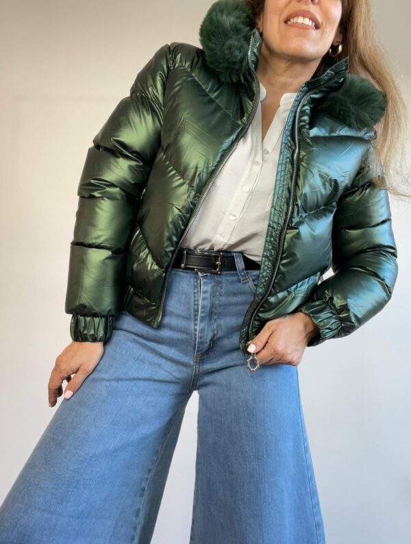 Campera de abrigo corta metalizada