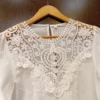 Blusa con puntilla