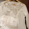 Blusa con puntilla