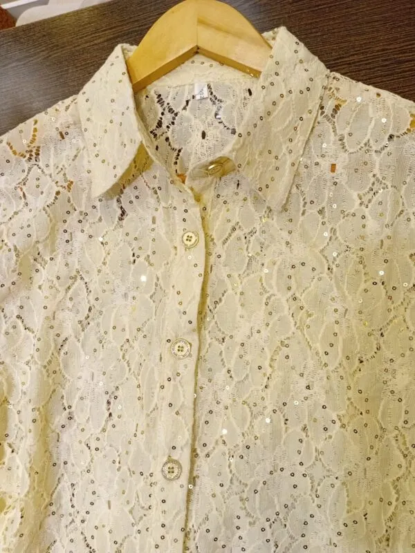 Camisa de tul con lentejuelas