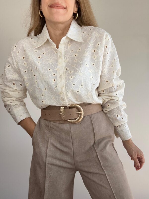 Camisa con flores Broderie Talles Grandes