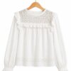 Blusa lino volados combinada con guipur