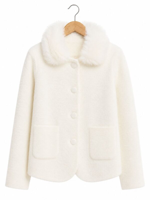 WhatsApp Image 2026-05-27 at 12.35.226 Saco cuello peluche