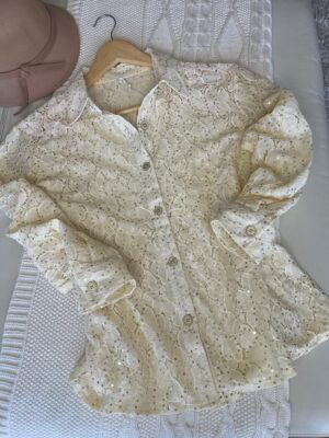 Camisa de tul con lentejuelas