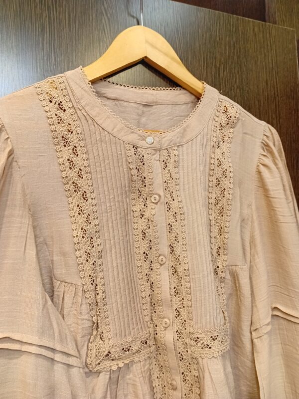 Blusa Manga Globo con Puntilla