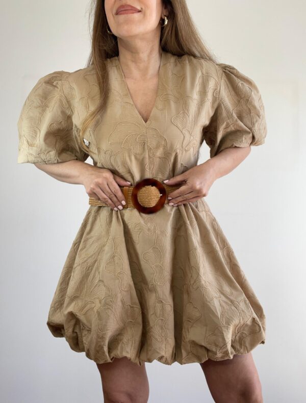 Vestido Bordado Manga Globo