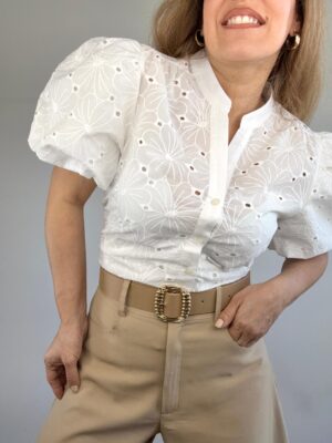 WhatsApp Image 2025-11-25 at 14.23.08 1 Camisa manga princesa flores bordadas