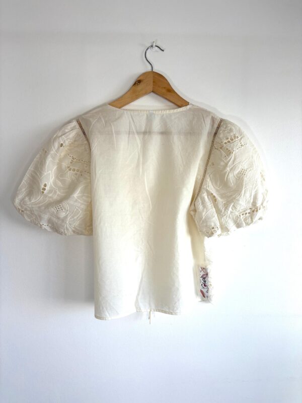 Blusa lazo con broderie