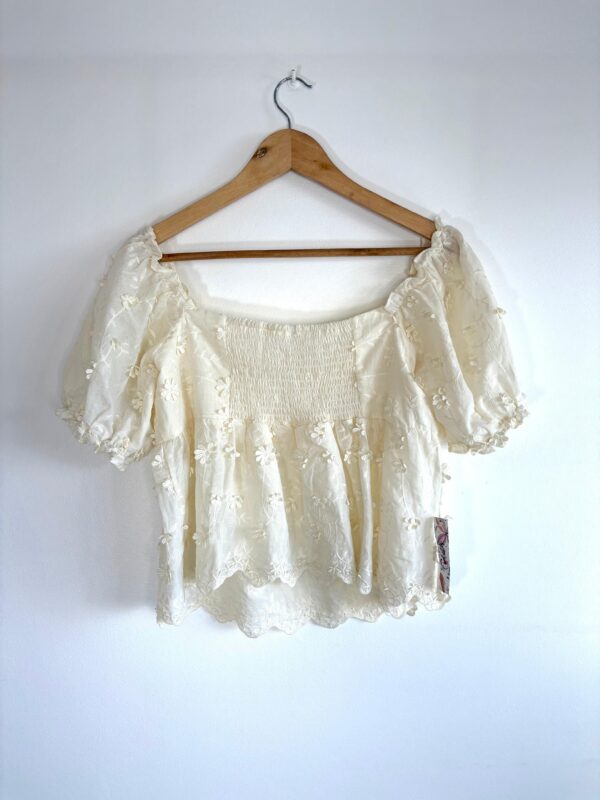 Blusa Aplique de flores