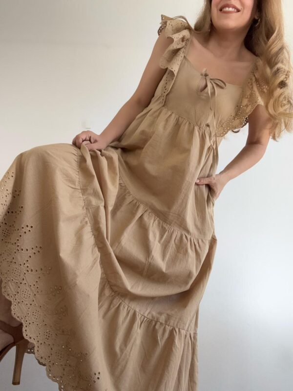 Vestido Largo con Broderie