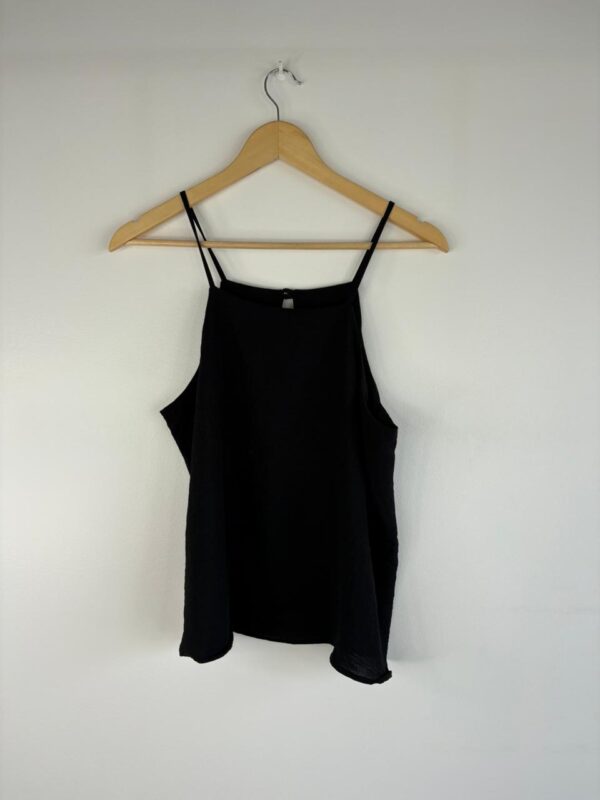 Blusa sin mangas crep