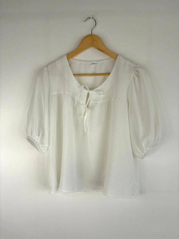 Blusa crep lazo manga princesa