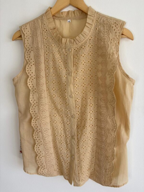 Blusa sin mangas broderie