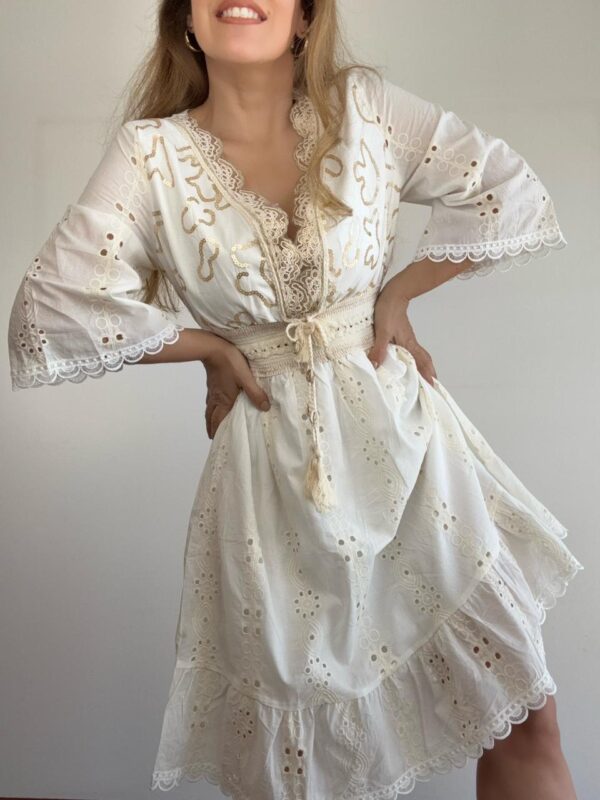 Vestido corto broderie lentejuelas