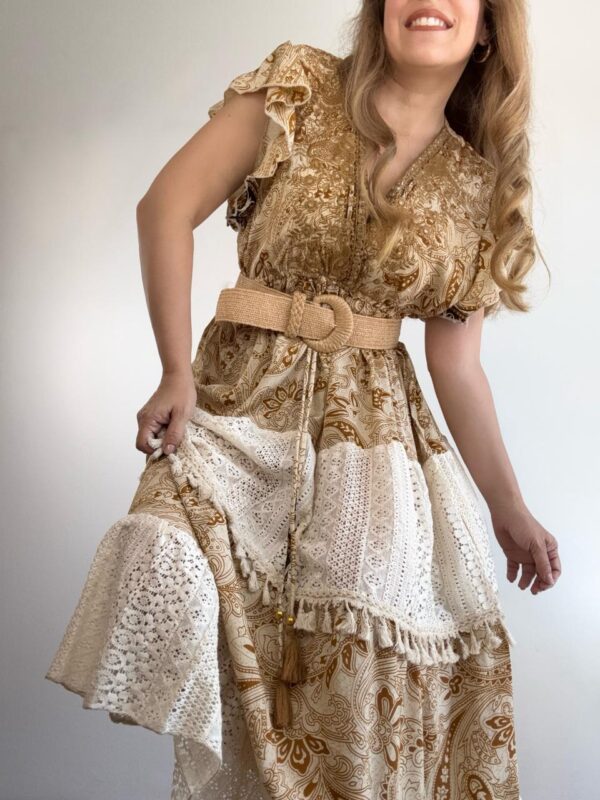 Vestido largo bordado puntillas