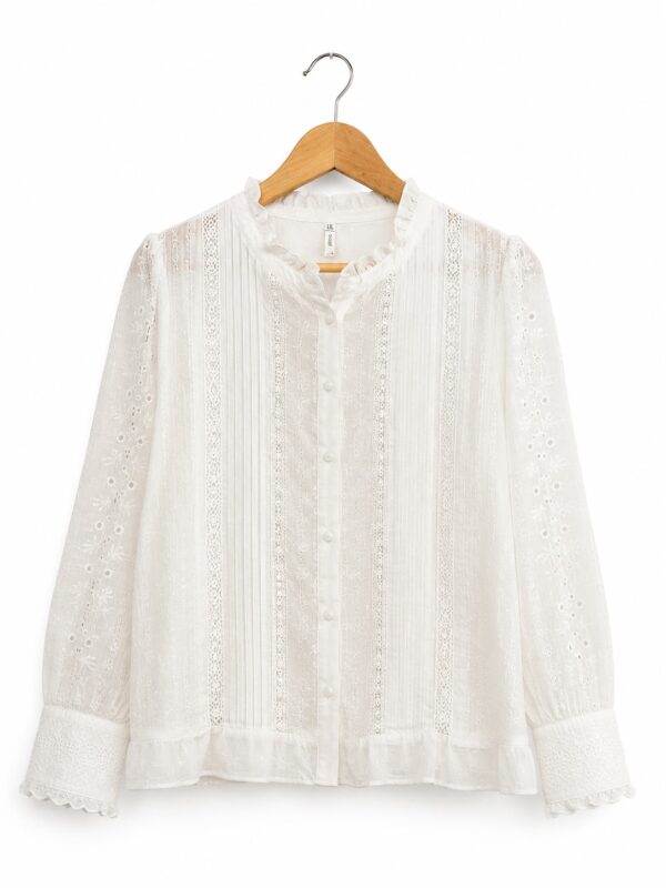 Blusa puntillas cuello mao talles grandes