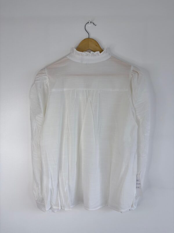 WhatsApp Image 2026-03-09 at 17.29.39 7 Blusa bordada canutillos lentejuelas