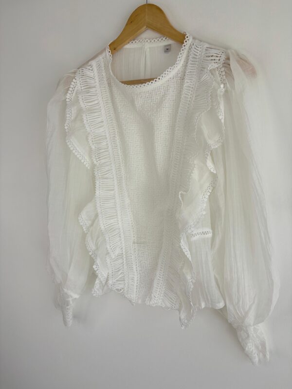 WhatsApp Image 2026-03-09 at 17.34.01 6 Blusa tul combinado con puntilla volados