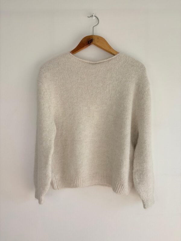 WhatsApp Image 2026-03-10 at 15.31.36 7 Sweater piedras