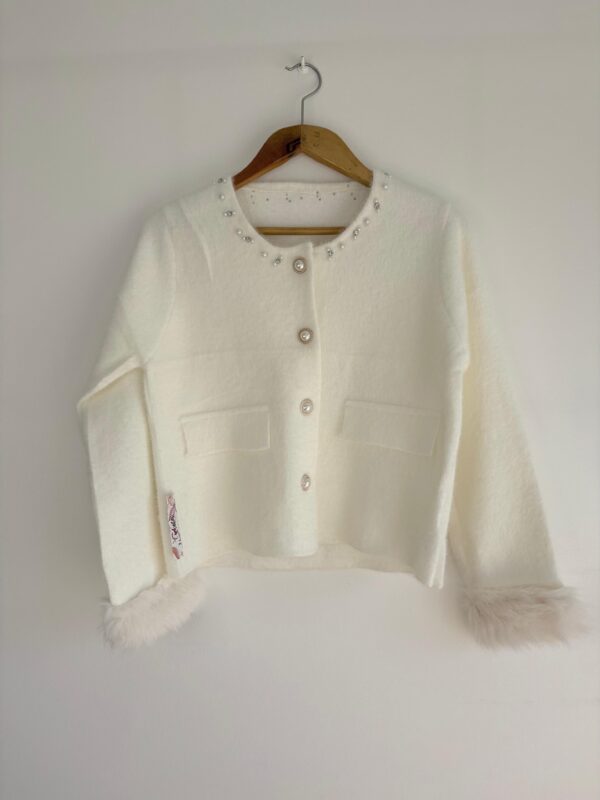 WhatsApp Image 2026-03-10 at 15.37.10 5 saco lana con apliques