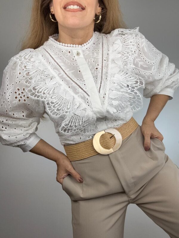 Blusa broderie combinado con guipur