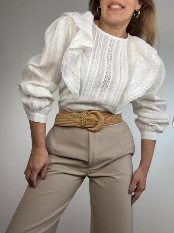 WhatsApp Image 2026-03-25 at 15.40.11 3 Blusa puntillas volados