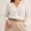 WhatsApp Image 2026-05-19 at 12.39.23 2 Blusa flores bordadas talles grandes