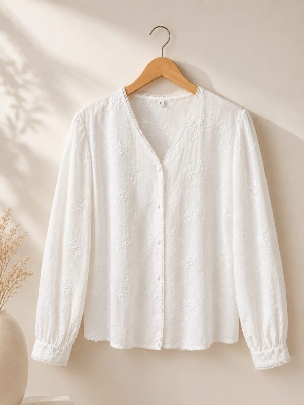 WhatsApp Image 2026-05-19 at 12.39.24 4 Blusa flores bordadas talles grandes