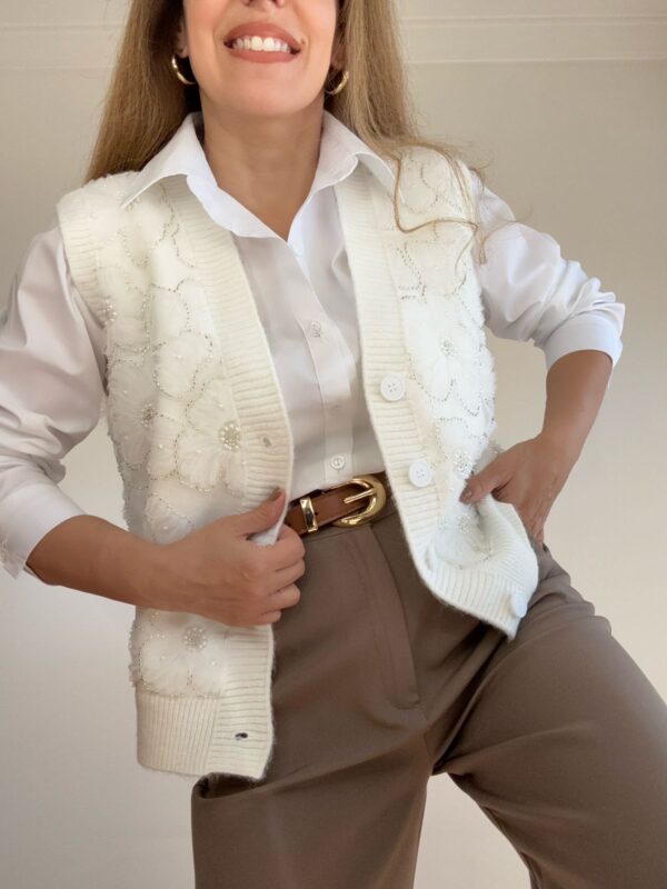 Chaleco flores tul y canutillos