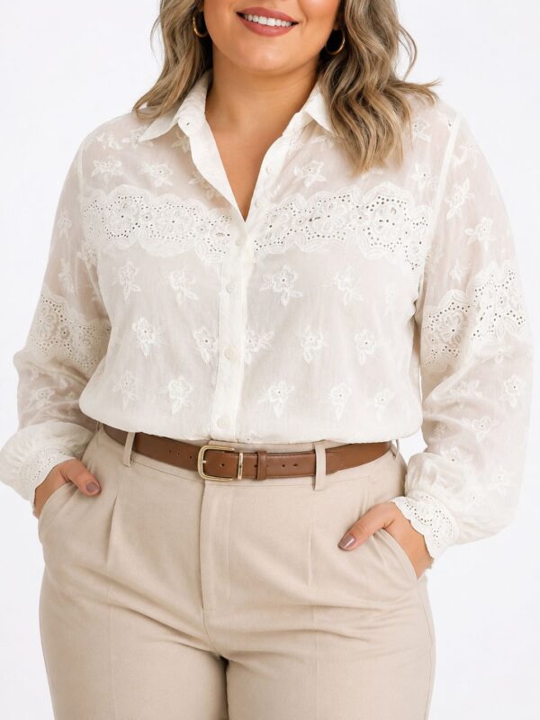 Camisa flores bordadas