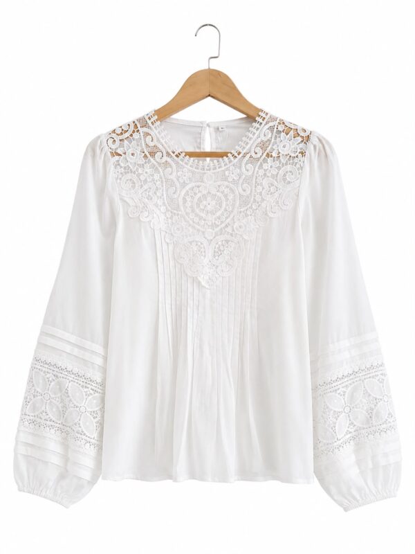WhatsApp Image 2026-07-29 at 13.12.02 4 Blusa con puntilla