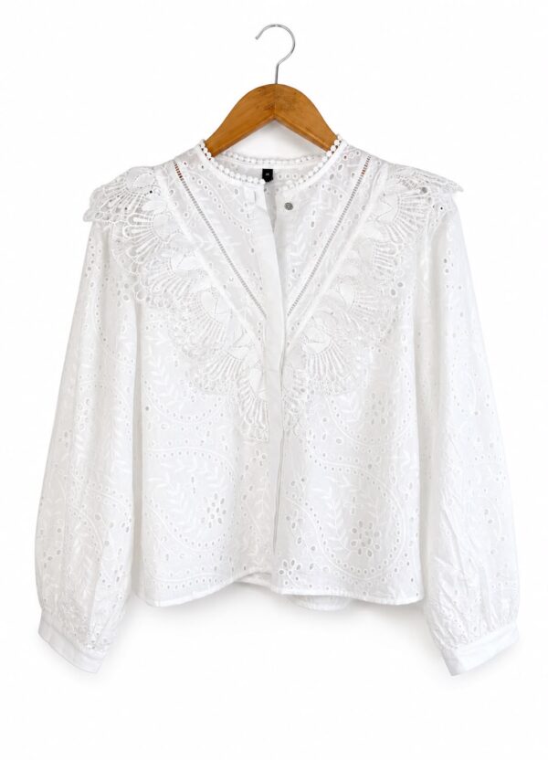 Blusa broderie combinado con guipur