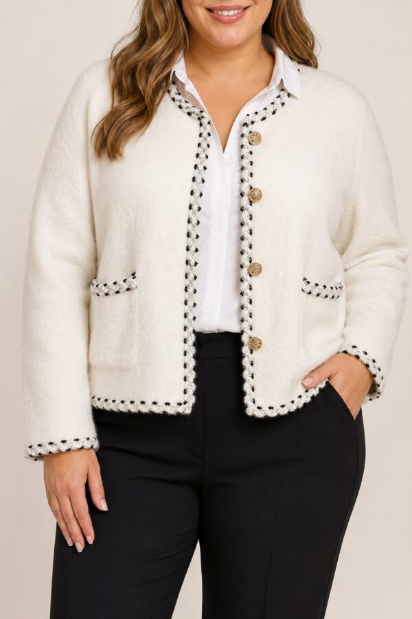 cardigan ribetes botones brillos