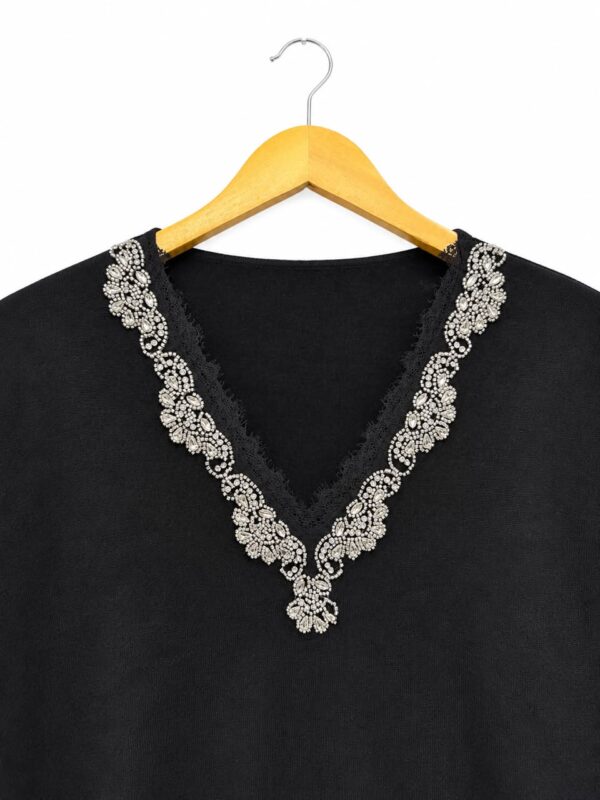 WhatsApp Image 2026-07-27 at 18.18.21 3 Sweater aplique piedras