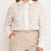 Camisa hojas bordadas talles grandes